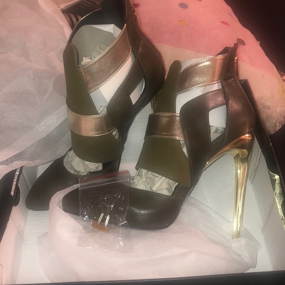 Flawless! Spend $50 and get a Free Gift! BOGO NWT! Over 50%off🔥 - Picture 3 of 3